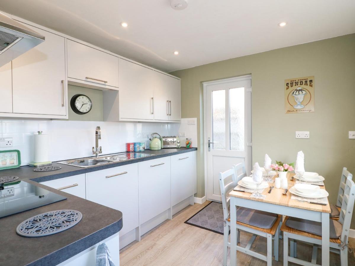 George'S Place Froghall Bagian luar foto