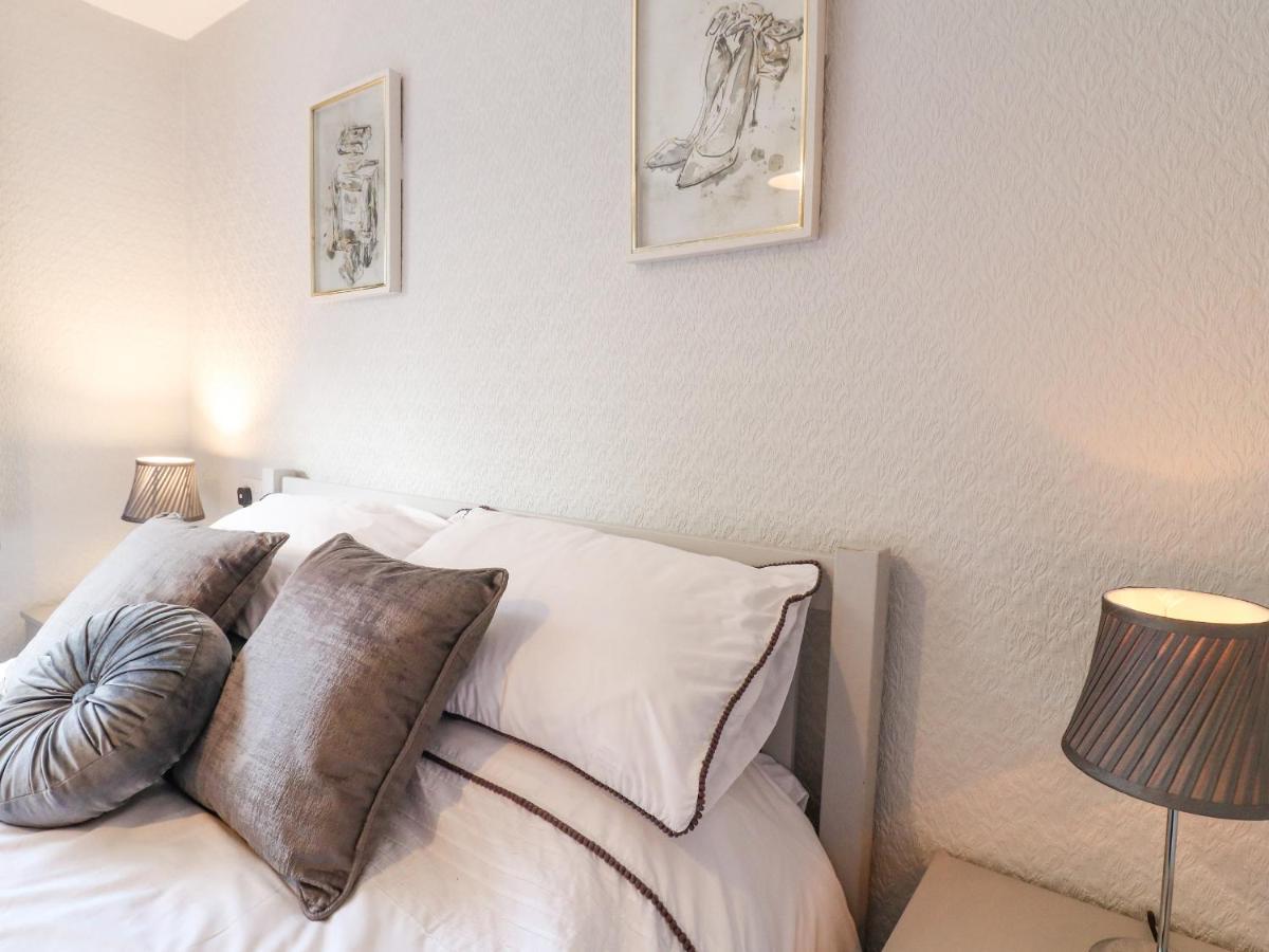 George'S Place Froghall Bagian luar foto