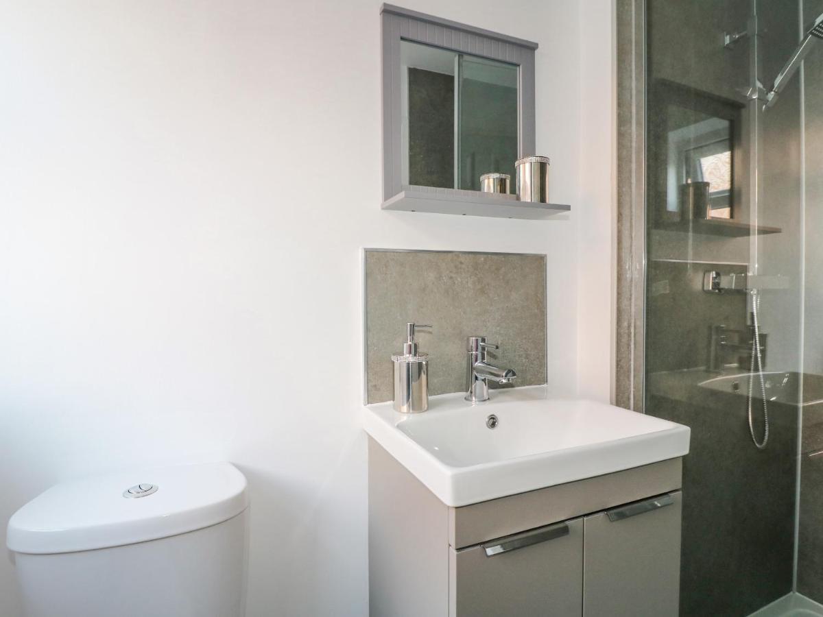 George'S Place Froghall Bagian luar foto